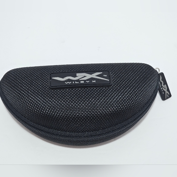 WILEY X Safety Glasses Case with Microfiber cloth - Picture 3 of 5